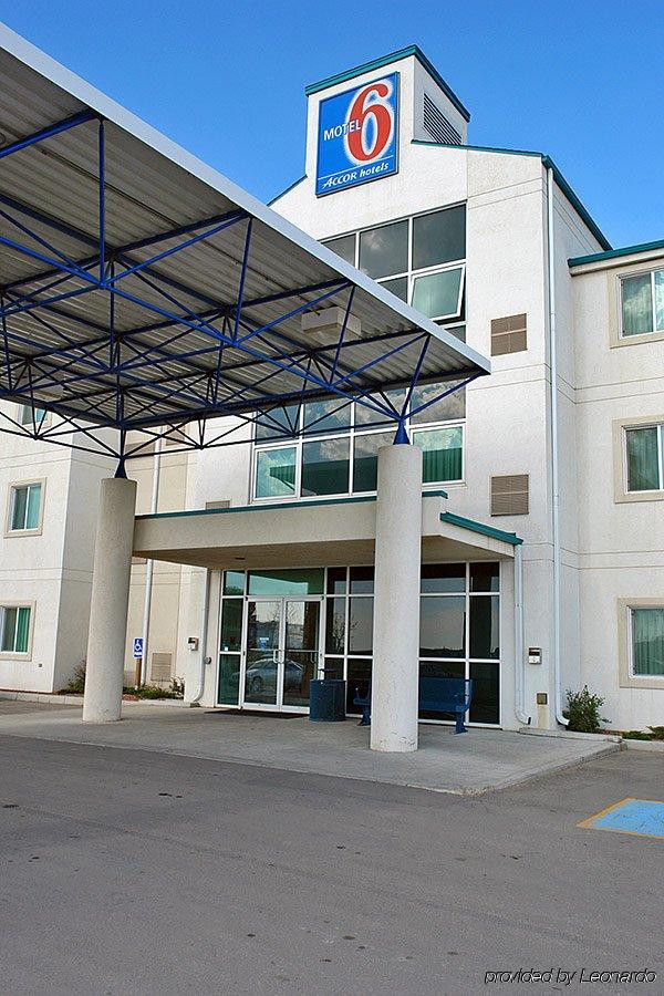 Motel 6-Saskatoon, Sk Buitenkant foto